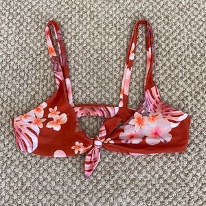 COPY - Stone Fox Hana Tie Top! Size M